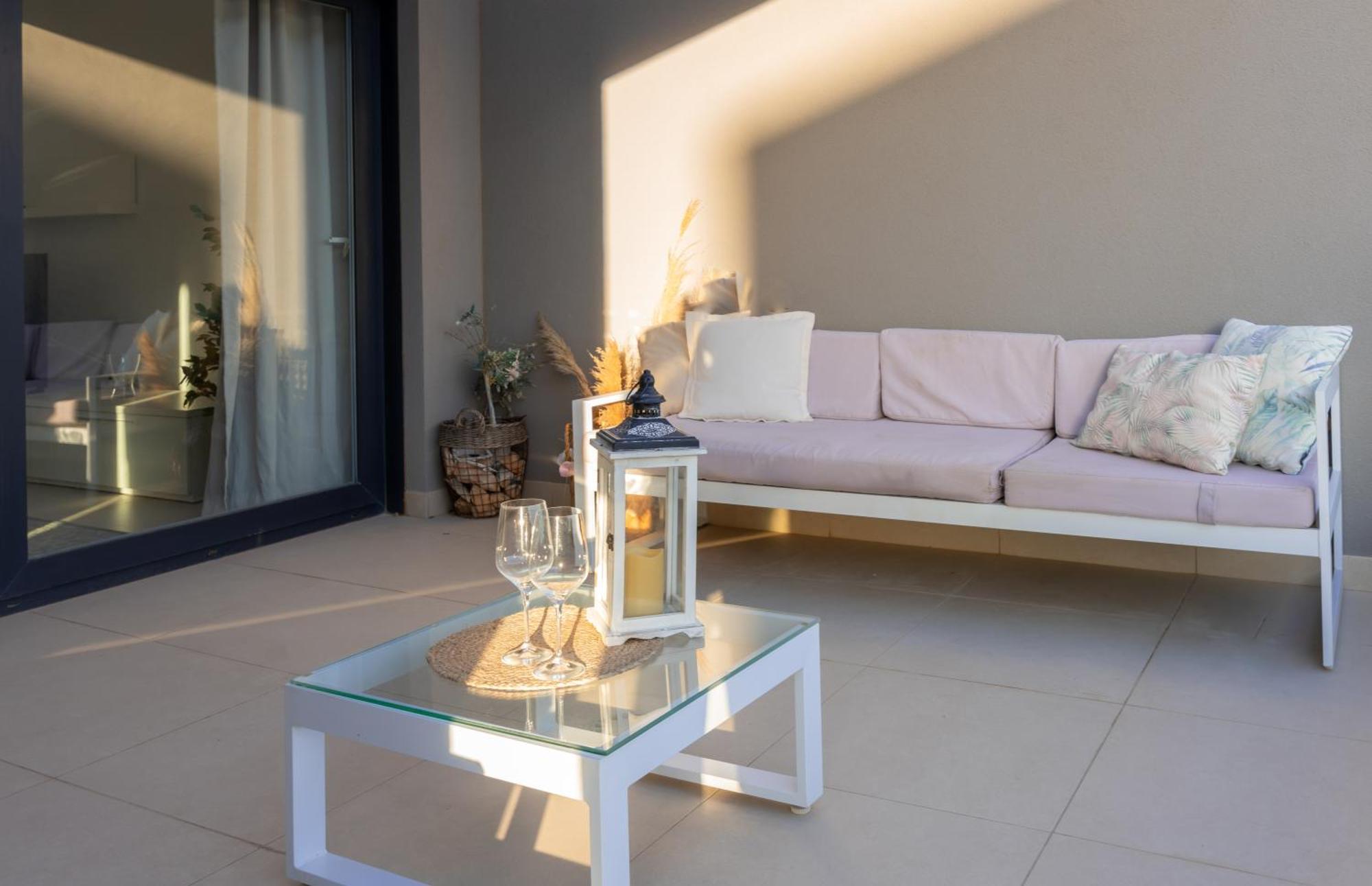 Espectacular apartamento en primera linea de mar Torrevieja Exterior foto